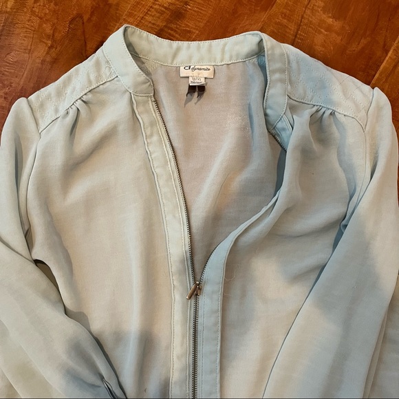 MINT DYNAMITE BLOUSE - Picture 2 of 2
